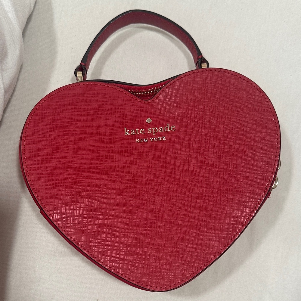 kate spade red heart-shaped mini top-handle bag